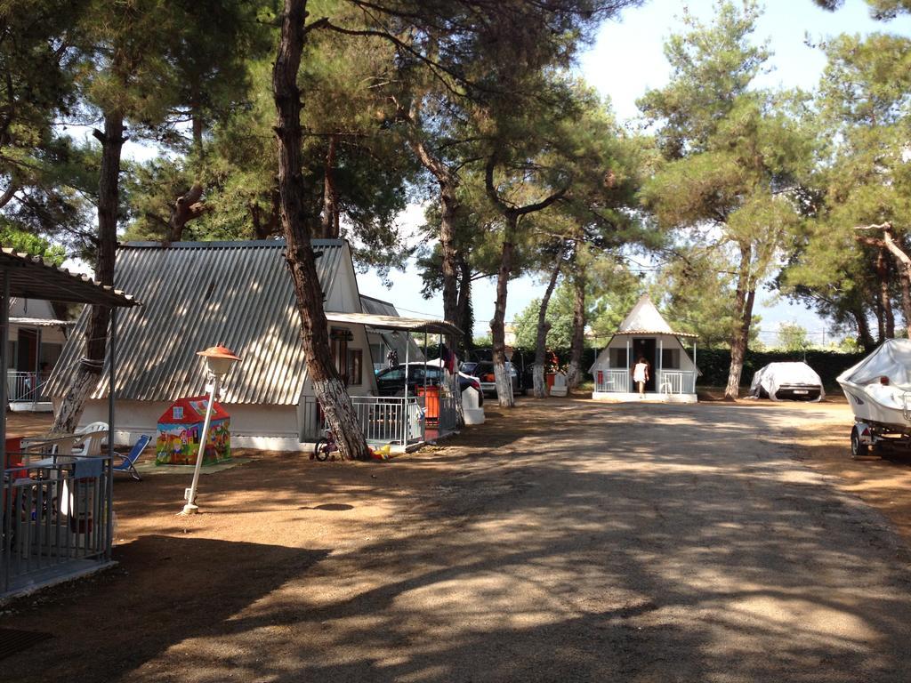 Olympos Beach Plaka Exterior foto