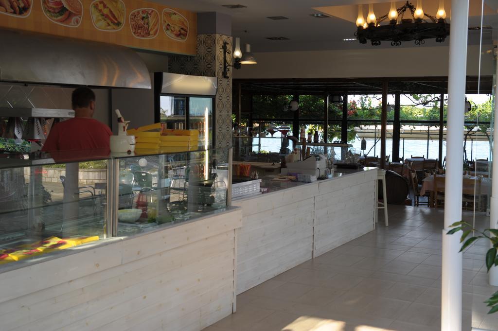 Olympos Beach Plaka Exterior foto